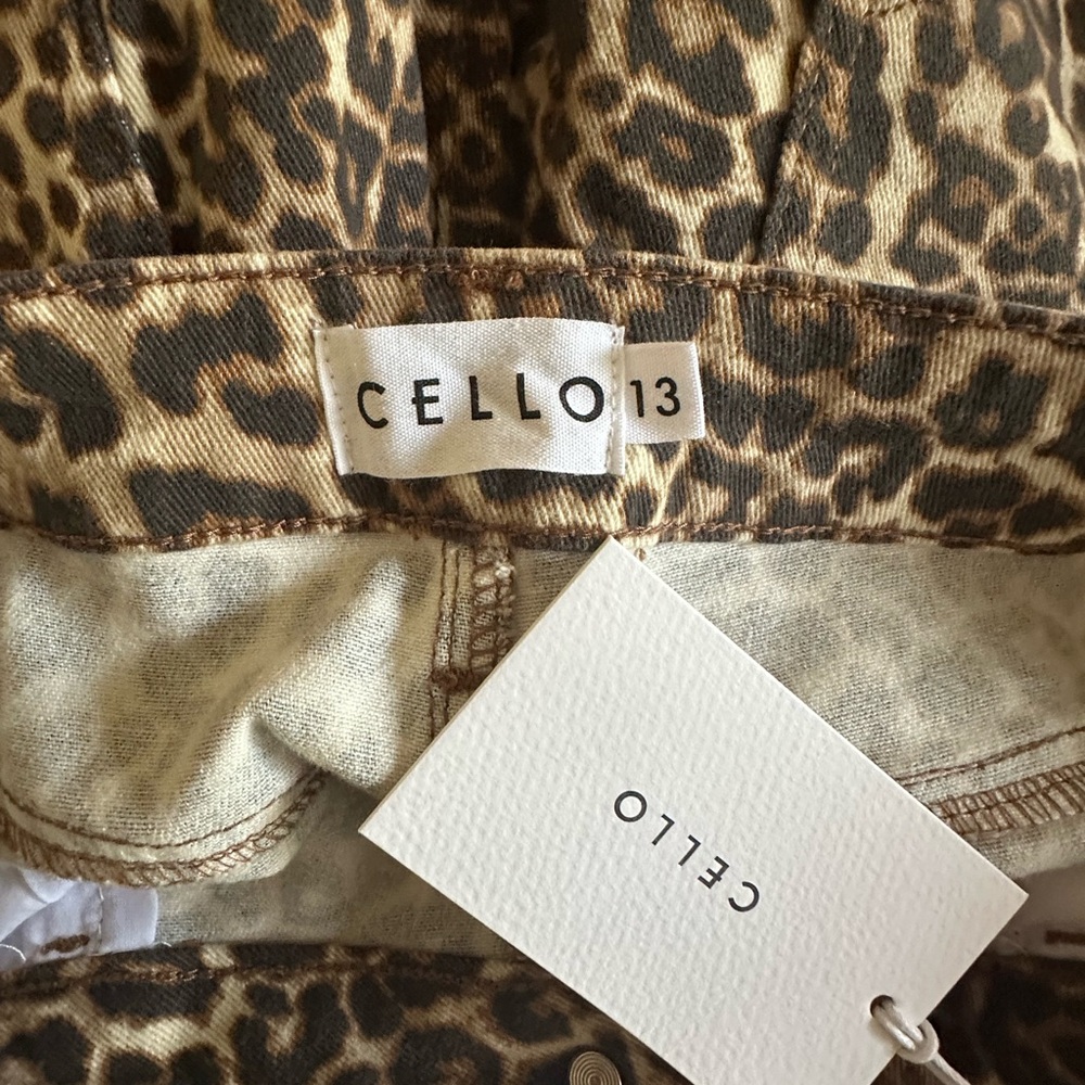 Cello Leopard Wide Leg High Rise Jeans - Picture 8 of 9